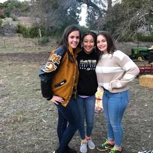 Meet your Posher, Alicia